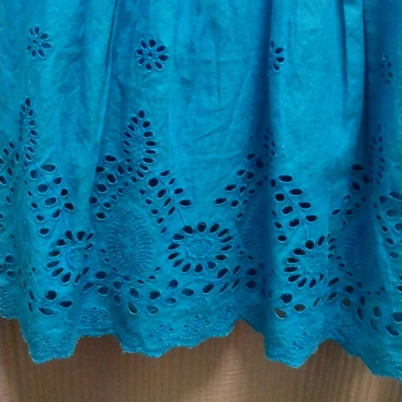 Sundance Teal Eyelet Blouse - Picture 5 of 6